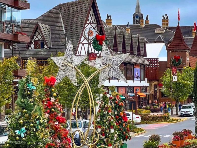 arquitetura inglesa em gramado Natal Luz
